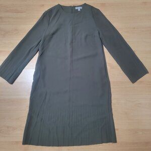 COS Olive Green Long Sleeve Shift Dress Women’s Size 4 Minimalist Subtle Pleated